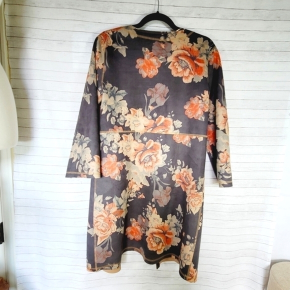 T TAHARI FAUX SUEDE FLORAL OPEN DRAPE JACKET, SZ SMALL - Picture 11 of 16